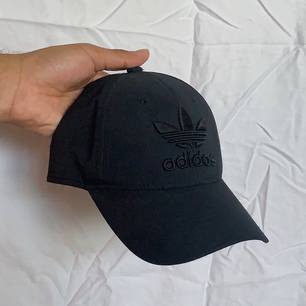 Adidas: Black SnapBack Hat